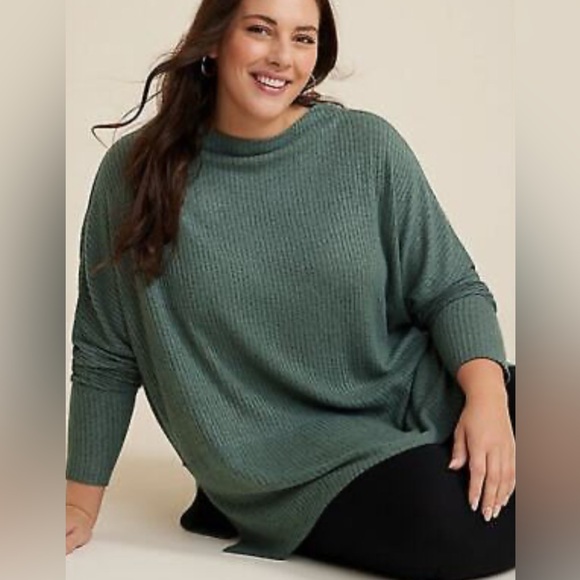 Maurices Sweaters - Maurices Green Crew Neck Sweater